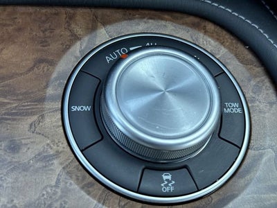 2023 Nissan Armada SL 4WD