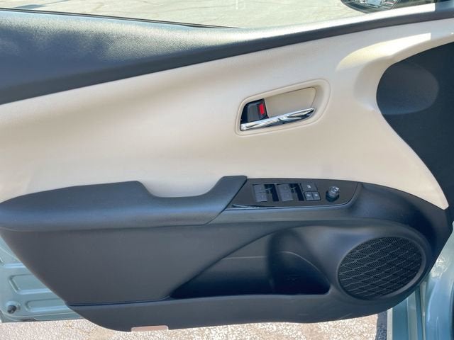 2019 Toyota Prius XLE