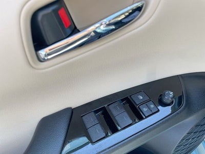 2019 Toyota Prius XLE