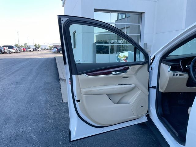 2018 Cadillac XT5 Premium Luxury