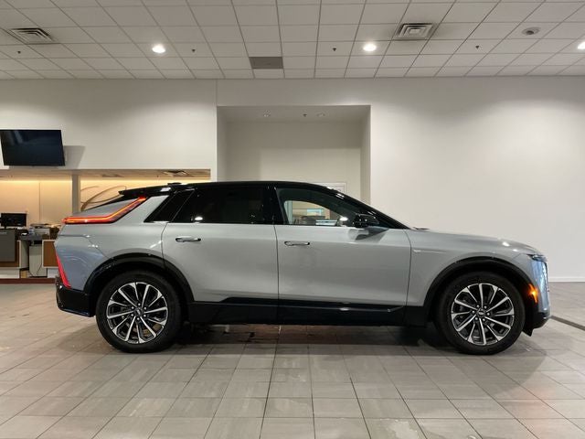 2025 Cadillac LYRIQ Sport