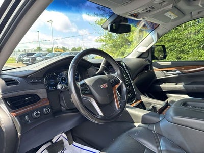 2019 Cadillac Escalade Luxury