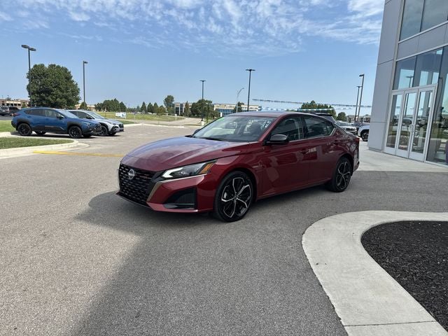 2025 Nissan Altima 2.5 SR