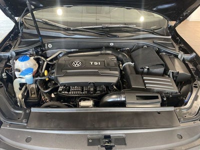 2017 Volkswagen Passat 1.8T SE w/Technology