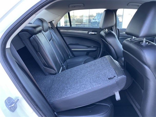 2019 Chrysler 300 Touring