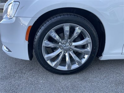 2019 Chrysler 300 Touring