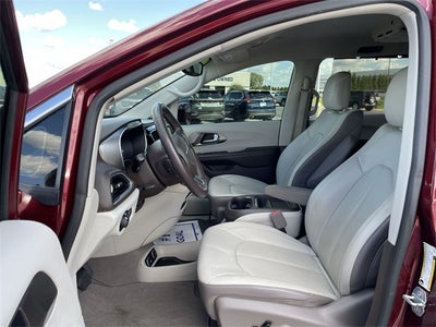 2019 Chrysler Pacifica Touring L