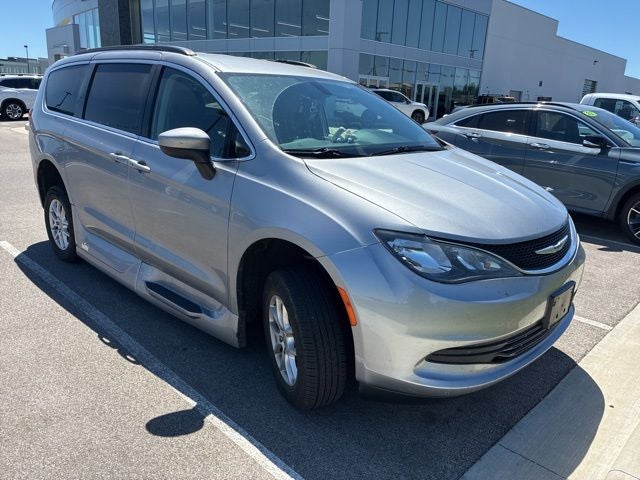 2020 Chrysler Voyager LXI Mobility
