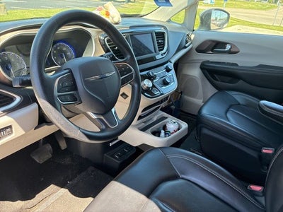 2020 Chrysler Voyager LXI Mobility