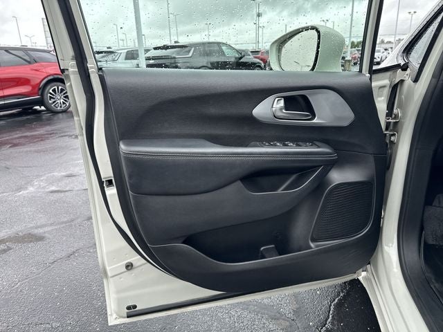 2020 Chrysler Pacifica Touring