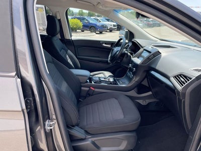2020 Ford Edge SE