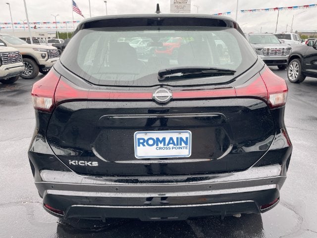 2025 Nissan Kicks Play S