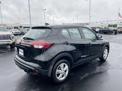 2025 Nissan Kicks Play S