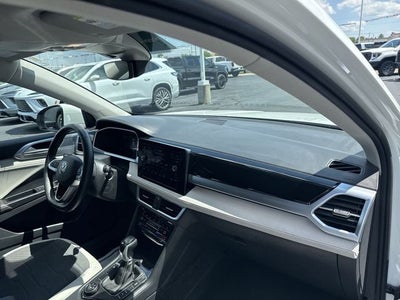 2025 Volkswagen Taos 1.5T SE