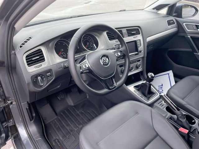 2015 Volkswagen Golf TDI SE 4-Door