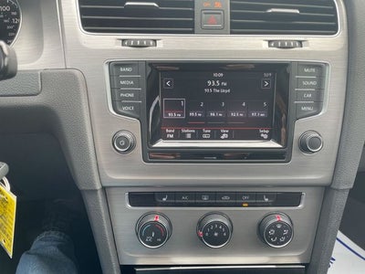 2015 Volkswagen Golf TDI SE 4-Door