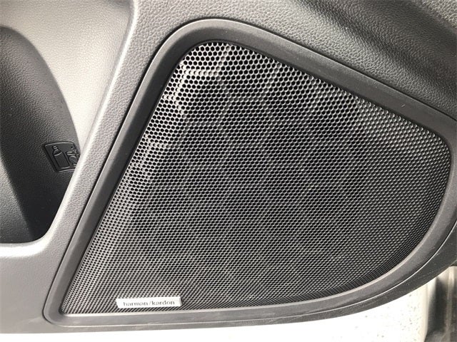 2020 Subaru Outback Touring