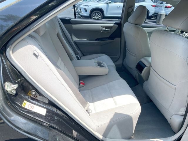 2016 Toyota Camry Hybrid LE