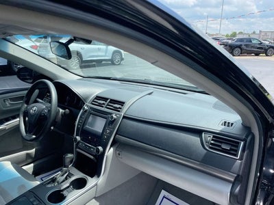 2016 Toyota Camry Hybrid LE