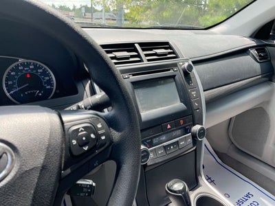 2016 Toyota Camry Hybrid LE