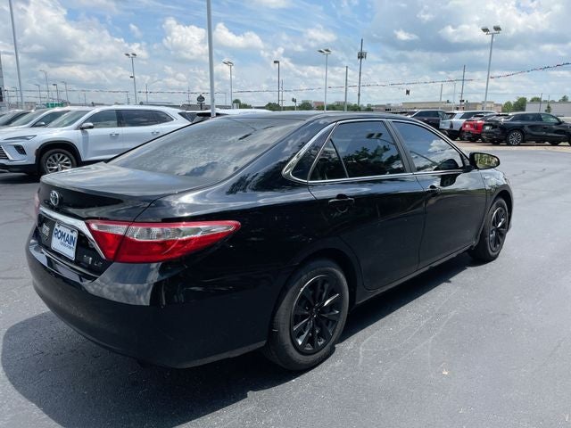 2016 Toyota Camry Hybrid LE