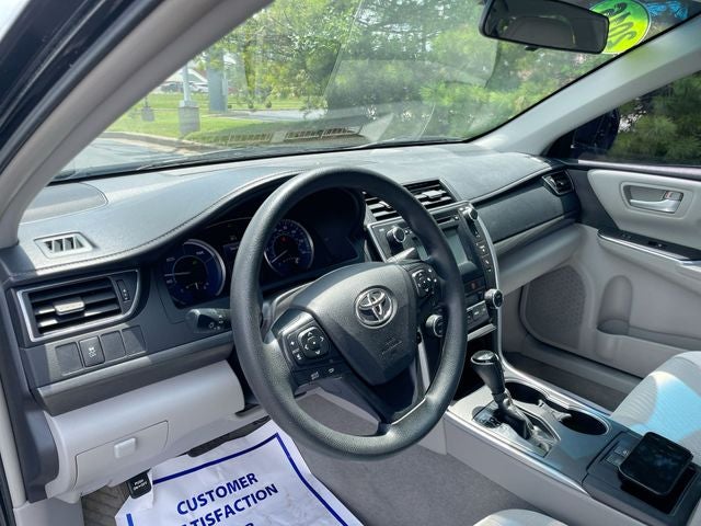 2016 Toyota Camry Hybrid LE