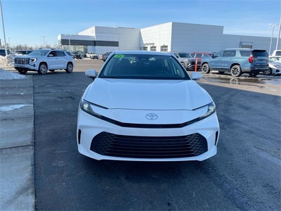 2025 Toyota Camry LE