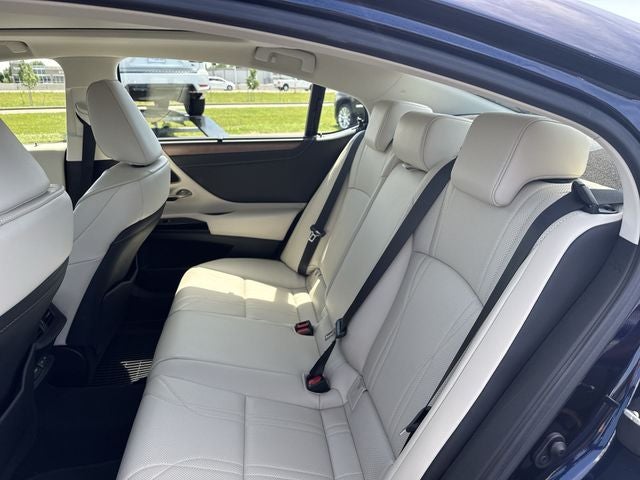 2025 Lexus ES 350 Ultra Luxury