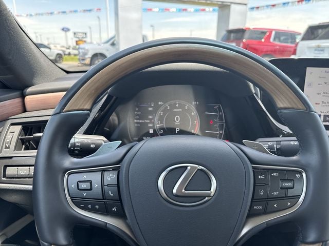 2025 Lexus ES 350 Ultra Luxury
