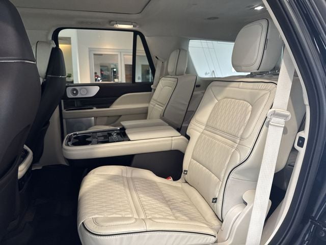 2021 Lincoln Navigator Black Label