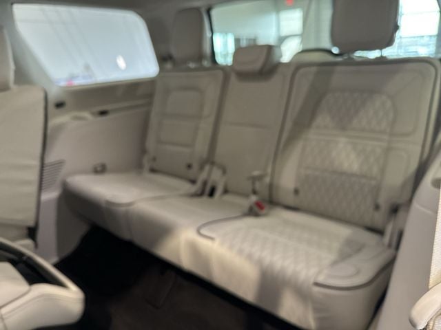 2021 Lincoln Navigator Black Label