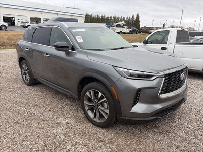 2025 INFINITI QX60 LUXE