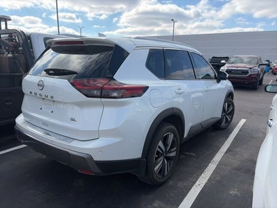 2024 Nissan Rogue SL