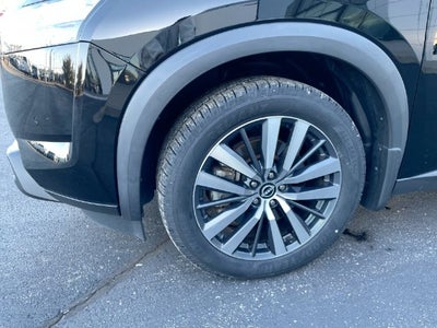 2022 Nissan Pathfinder Platinum