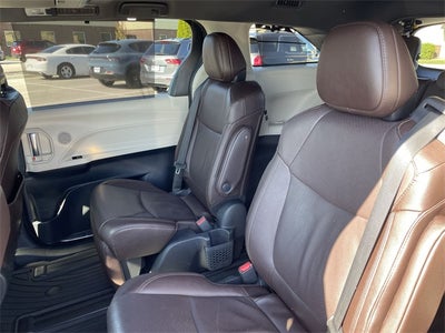 2023 Toyota Sienna Platinum 7 Passenger