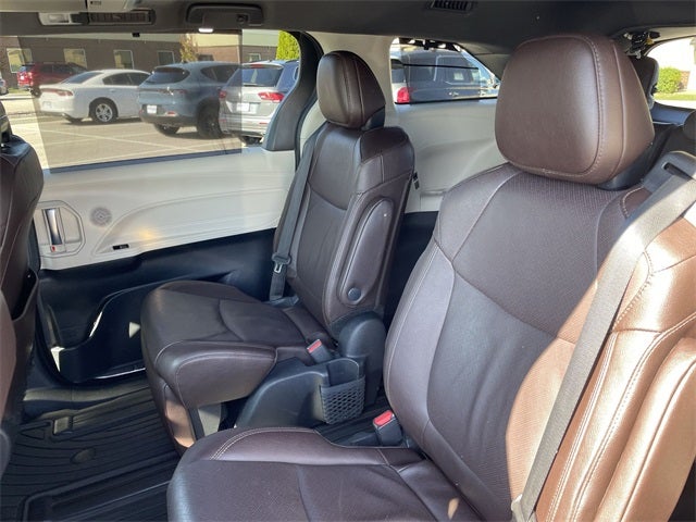 2023 Toyota Sienna Platinum 7 Passenger