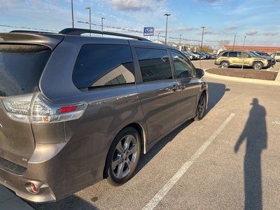 2011 Toyota Sienna SE