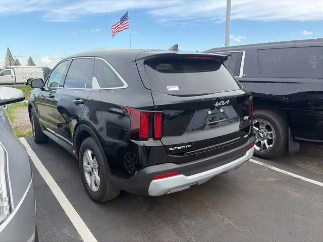 2025 Kia Sorento LX