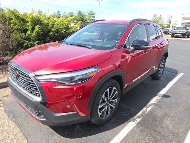 2025 Toyota Corolla Cross XLE