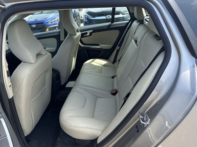 2016 Volvo V60 T5