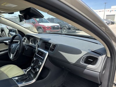 2016 Volvo V60 T5