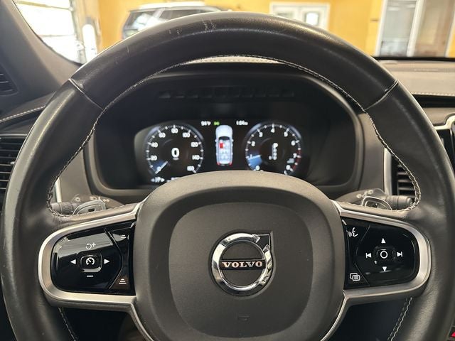 2020 Volvo XC90 T6 R-Design