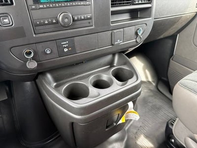 2025 Chevrolet Express Cargo WT