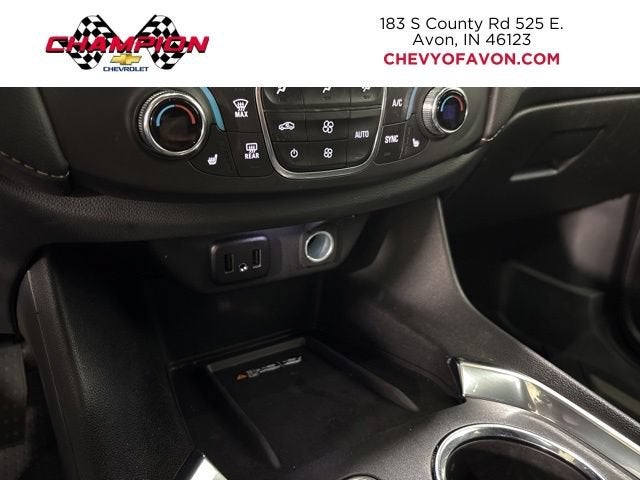 2023 Chevrolet Traverse LT Leather