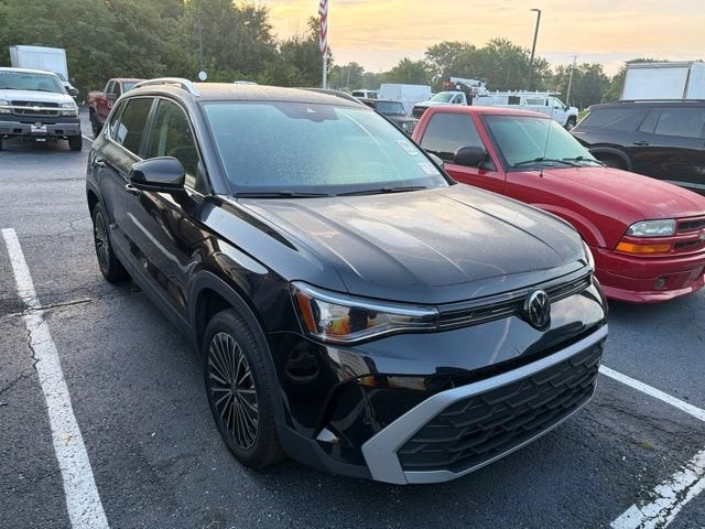 2025 Volkswagen Taos SE