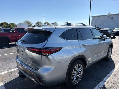 2025 Toyota Highlander Platinum