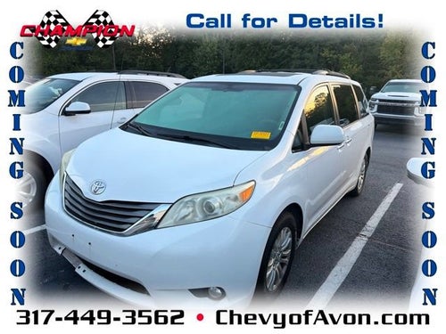 2012 Toyota Sienna XLE V6 8 Passenger