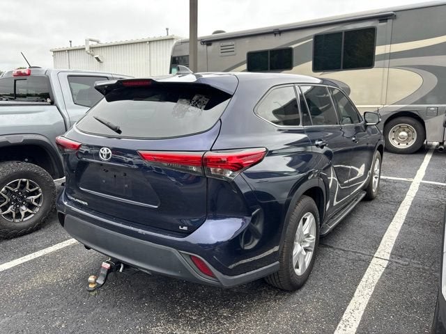 2022 Toyota Highlander LE
