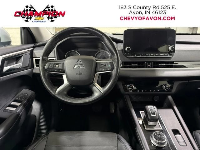2024 Mitsubishi Outlander SE