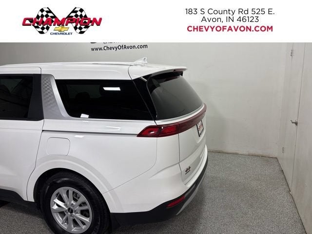 2024 Kia Carnival LX